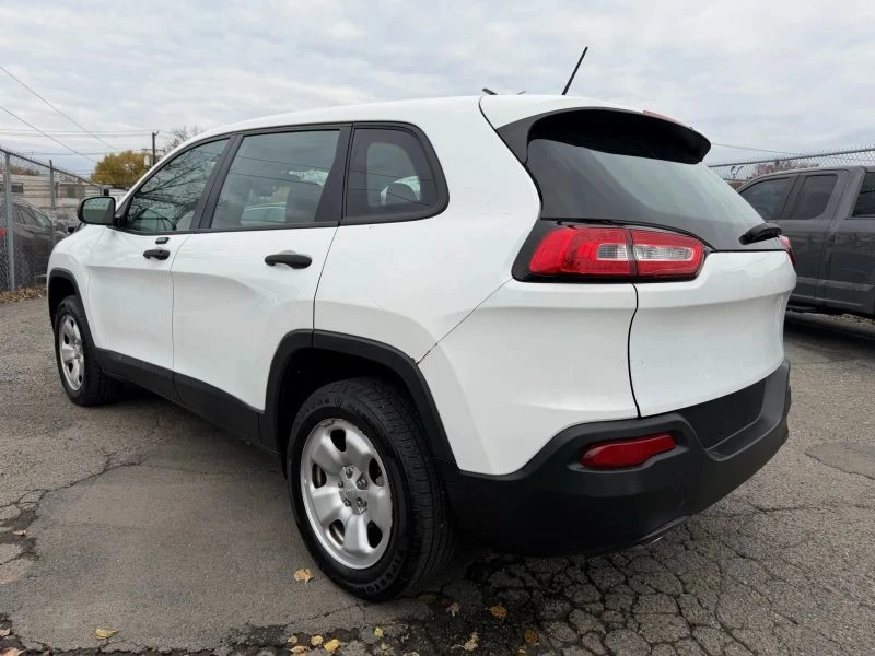 2017 Jeep KL Cherokee - Image 6 of 12