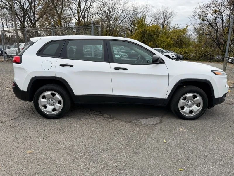 2017 Jeep KL Cherokee - Image 3 of 12