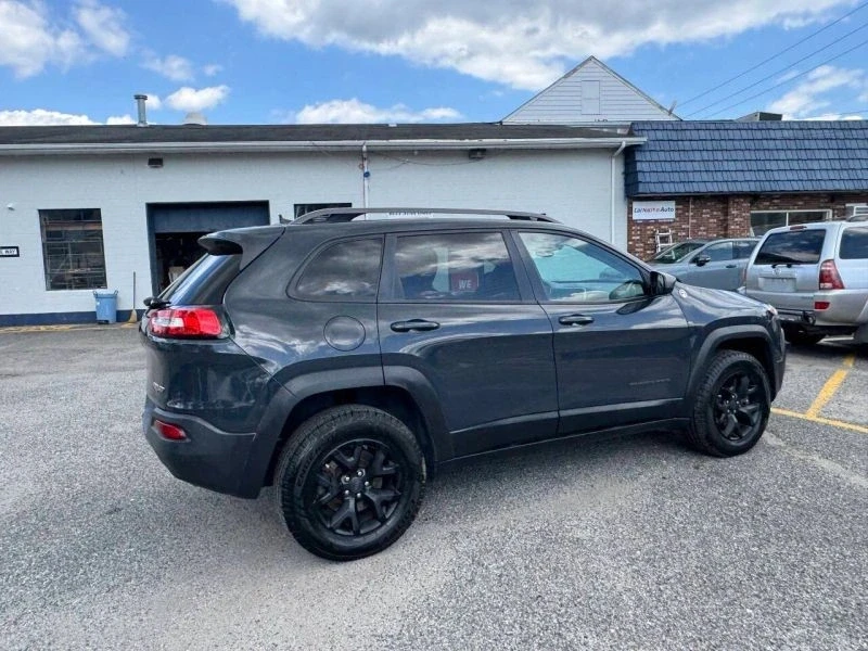 2017 Jeep KL Cherokee - Image 10 of 12