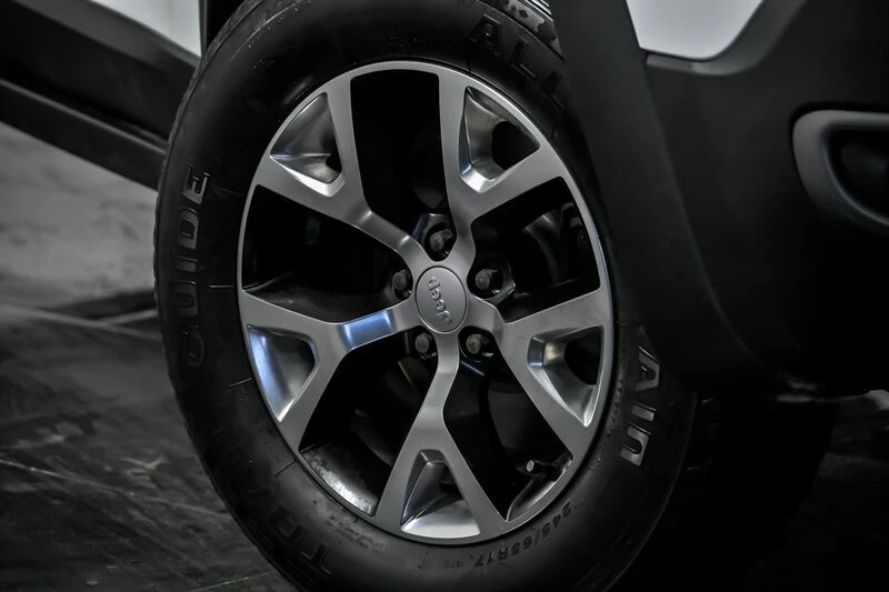 2017 Jeep KL Cherokee - Image 3 of 12