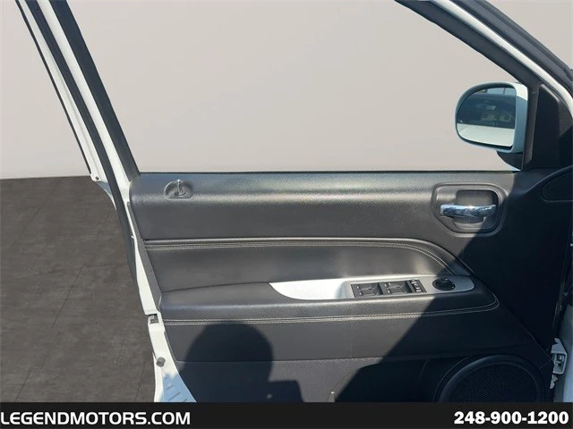 2017 Jeep Compass - Image 11 of 12
