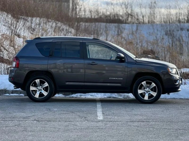 2017 Jeep Compass - Image 9 of 12