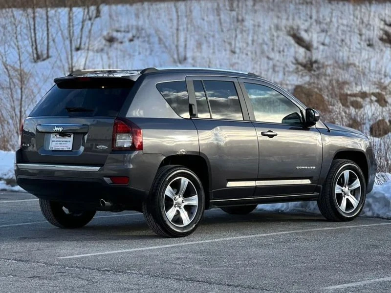 2017 Jeep Compass - Image 8 of 12