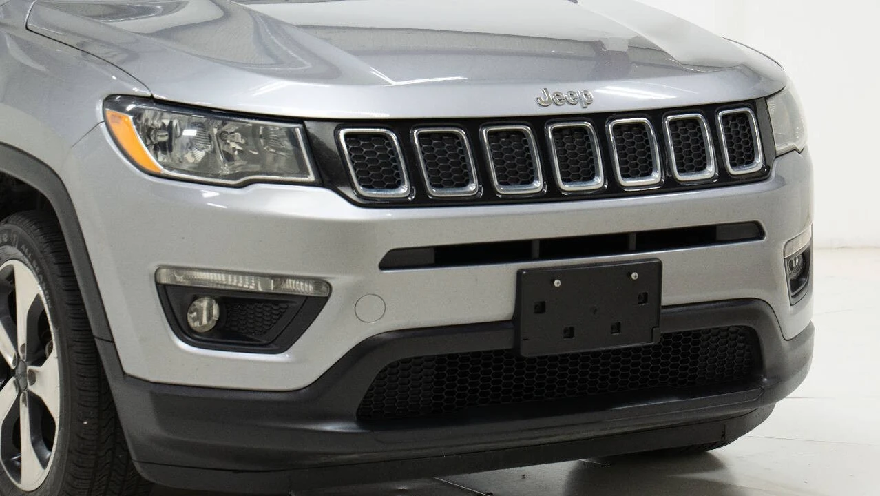 2017 Jeep Compass - Image 9 of 12