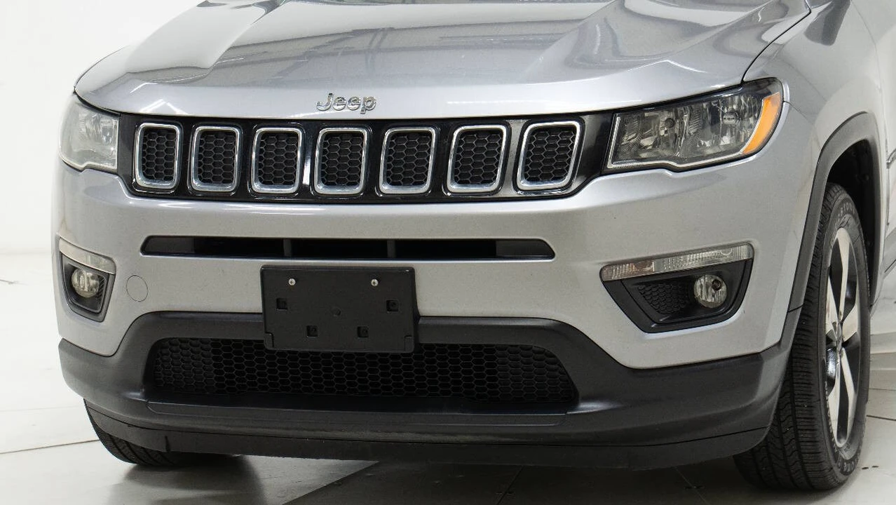 2017 Jeep Compass - Image 10 of 12
