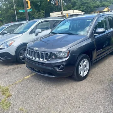 2017 Jeep Compass Latitude Sport Utility 4D