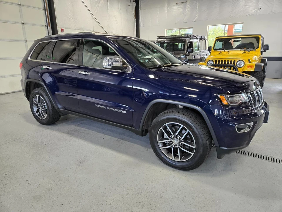 2017 Jeep WK2 Grand Cherokee - Image 3 of 17