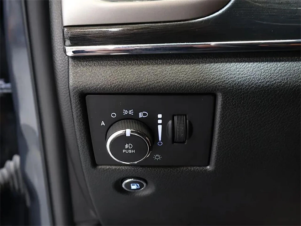 2017 Jeep WK2 Grand Cherokee - Image 13 of 31