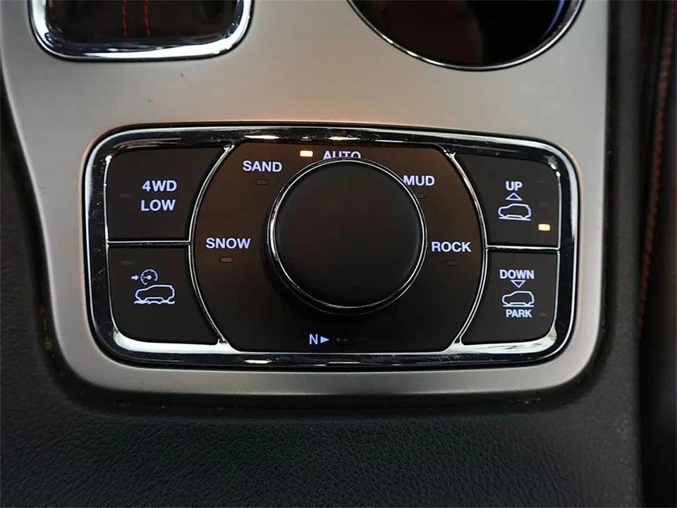 2017 Jeep WK2 Grand Cherokee - Image 24 of 31