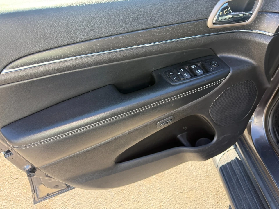 2017 Jeep WK2 Grand Cherokee - Image 9 of 14
