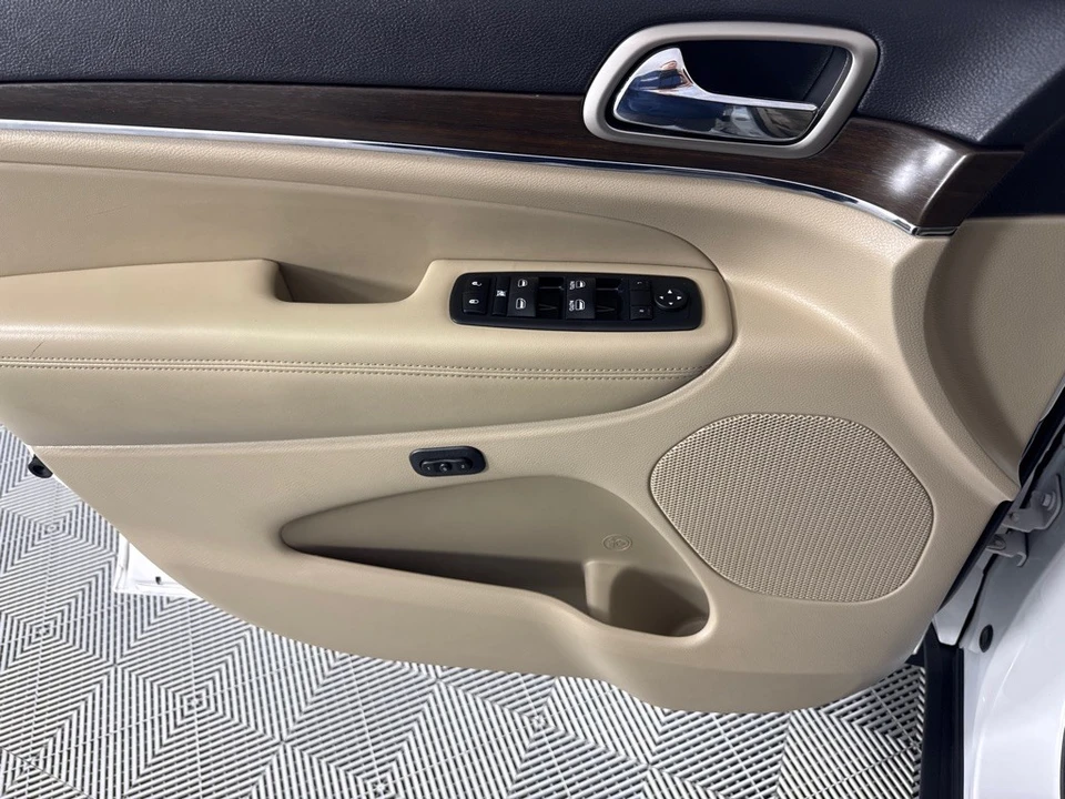 2017 Jeep KL Cherokee - Image 13 of 21