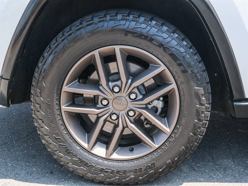 2017 Jeep KL Cherokee - Image 10 of 21