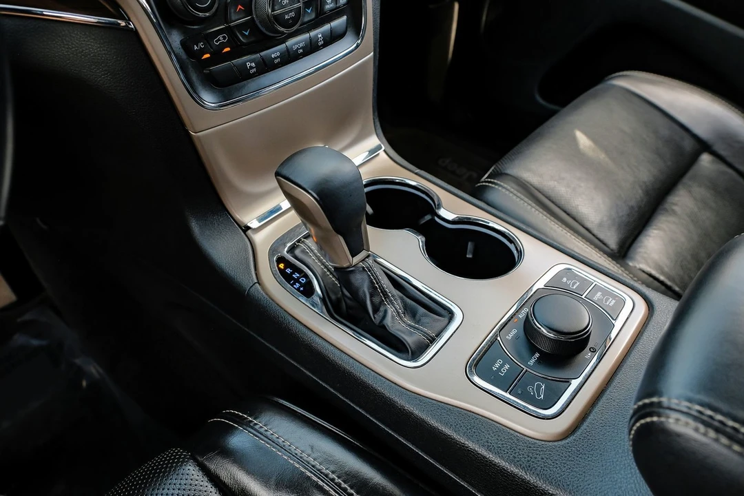2017 Jeep WK2 Grand Cherokee - Image 25 of 31