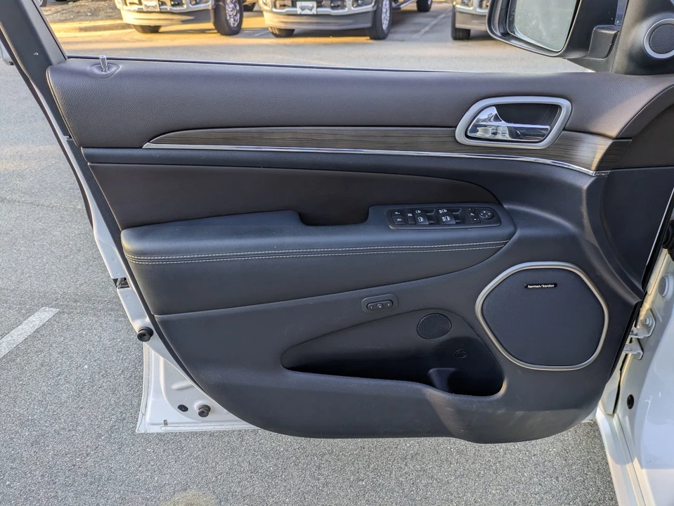 2017 Jeep WK2 Grand Cherokee - Image 15 of 31