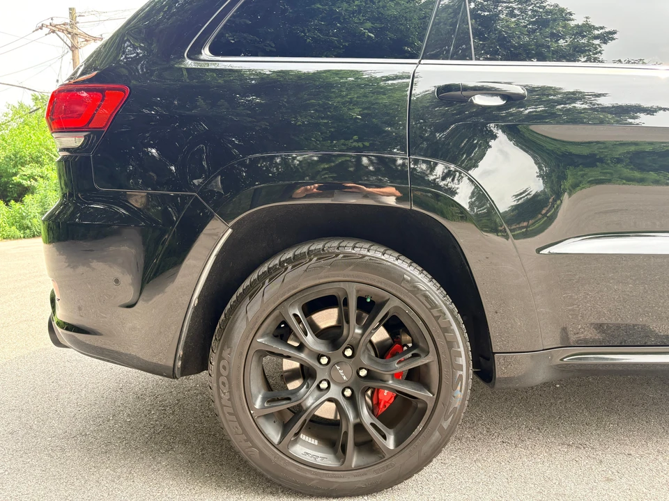 2017 Jeep WK2 Grand Cherokee SRT - Image 17 of 31