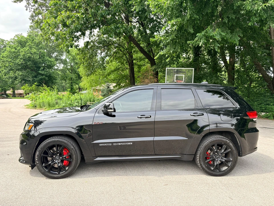2017 Jeep WK2 Grand Cherokee SRT - Image 7 of 31