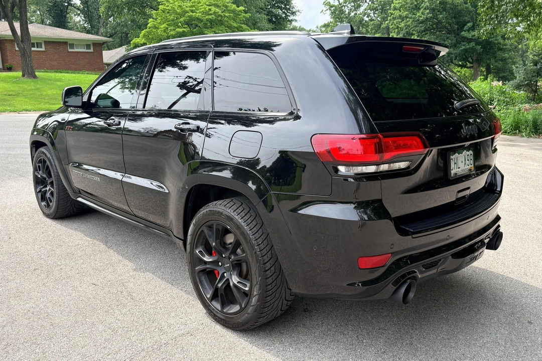2017 Jeep WK2 Grand Cherokee SRT - Image 4 of 31