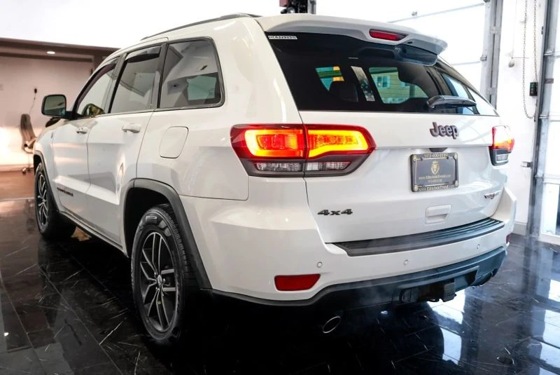 2017 Jeep WK2 Grand Cherokee - Image 9 of 12