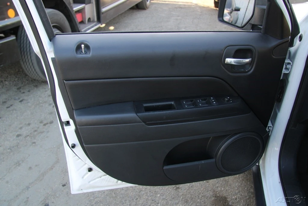 2017 Jeep Patriot - Image 11 of 21