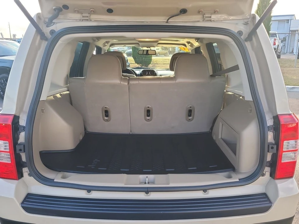 2017 Jeep Patriot - Image 8 of 12
