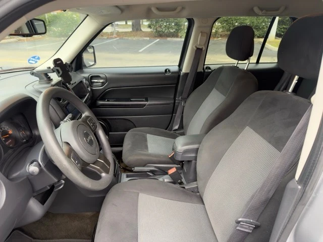 2017 Jeep Patriot - Image 6 of 10
