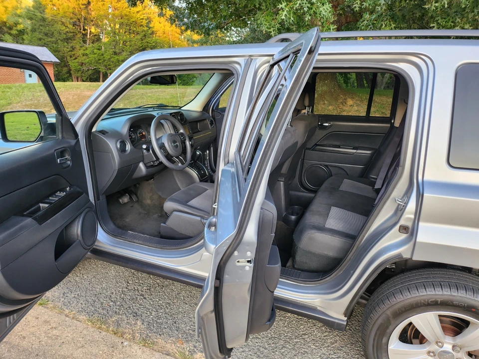2017 Jeep Patriot - Image 11 of 19