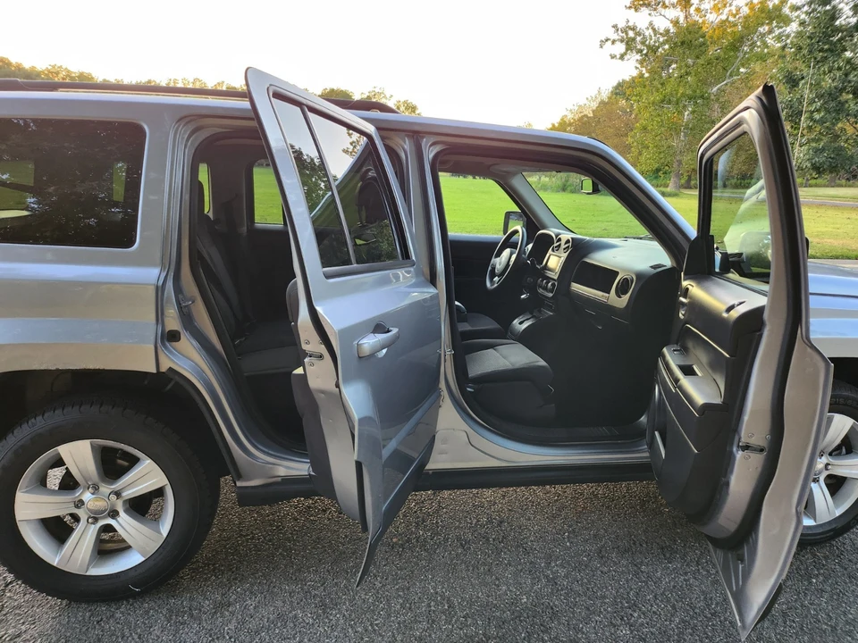 2017 Jeep Patriot - Image 12 of 19