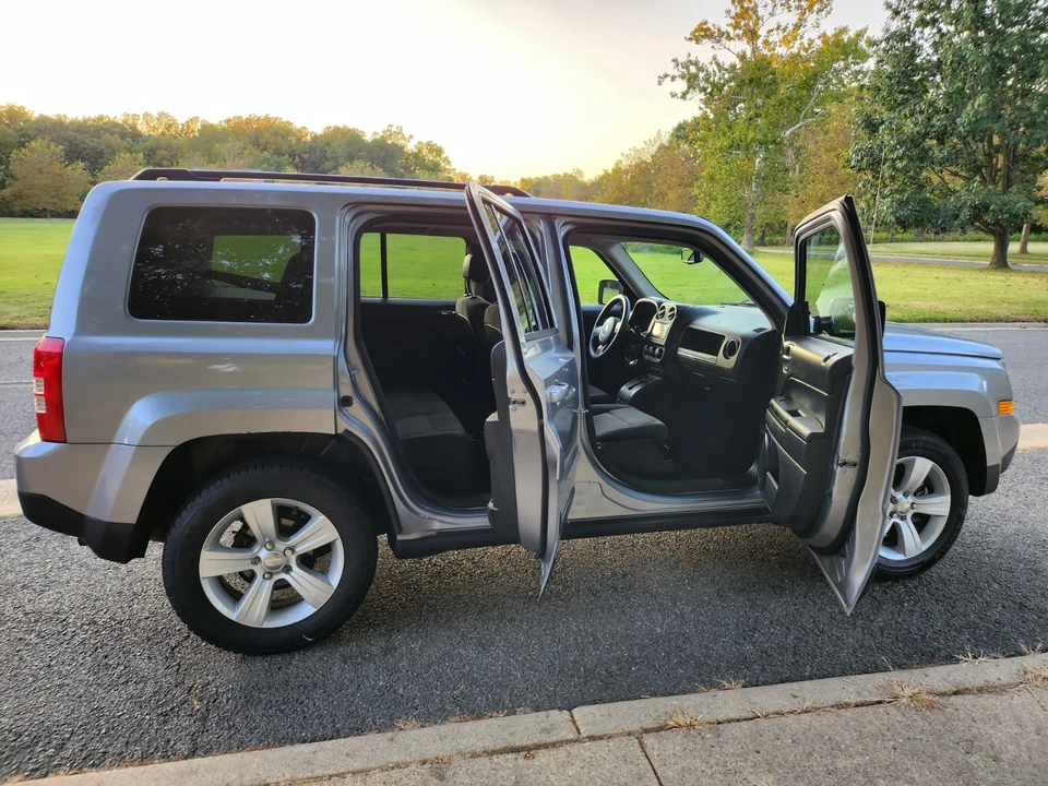2017 Jeep Patriot - Image 13 of 19