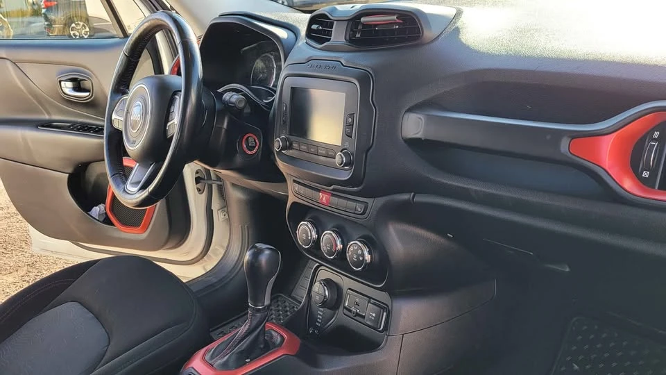 2017 Jeep Renegade - Image 8 of 8