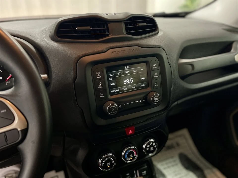 2017 Jeep Renegade - Image 14 of 19