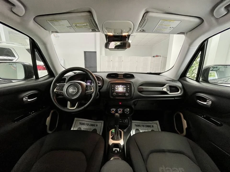 2017 Jeep Renegade - Image 16 of 19