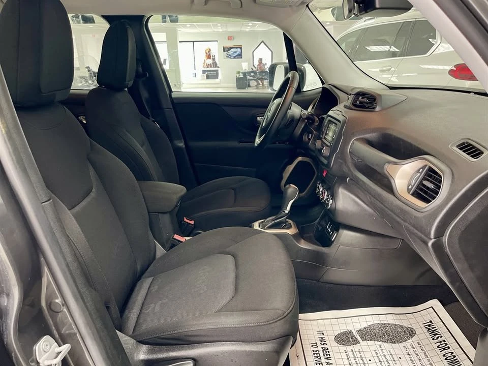 2017 Jeep Renegade - Image 18 of 19
