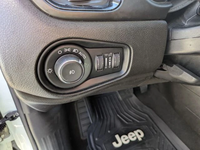 2017 Jeep Renegade - Image 20 of 21