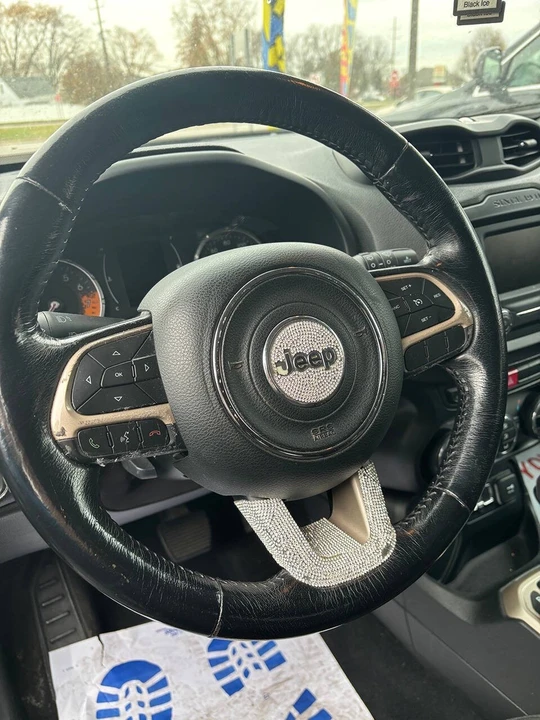 2017 Jeep Renegade - Image 9 of 15