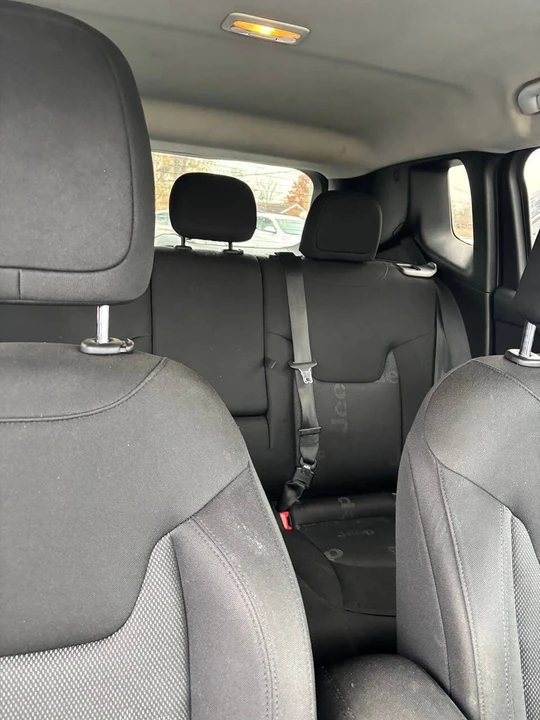 2017 Jeep Renegade - Image 14 of 15