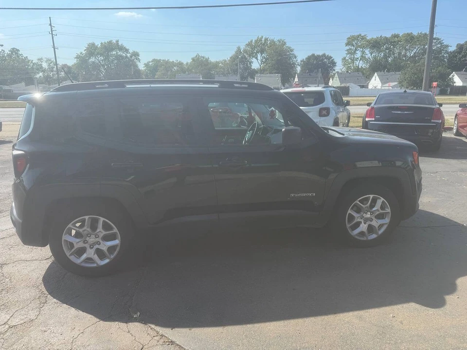 2017 Jeep Renegade - Image 7 of 15