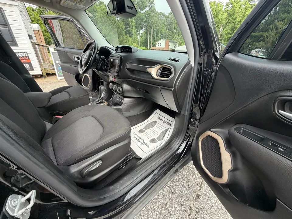 2017 Jeep Renegade - Image 14 of 15