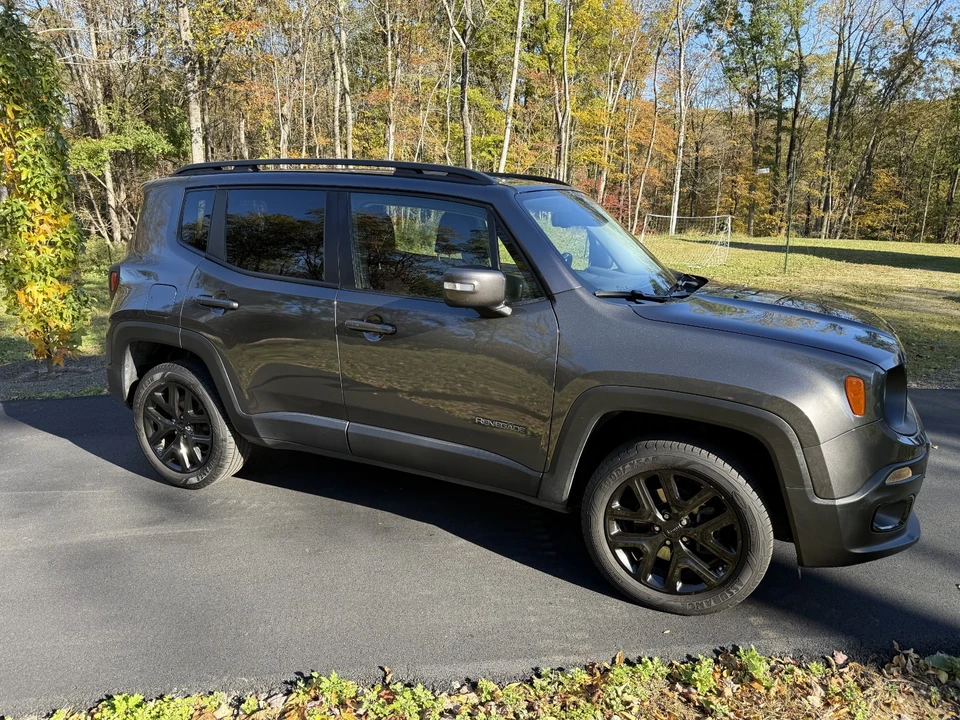2017 Jeep Renegade - Image 17 of 20