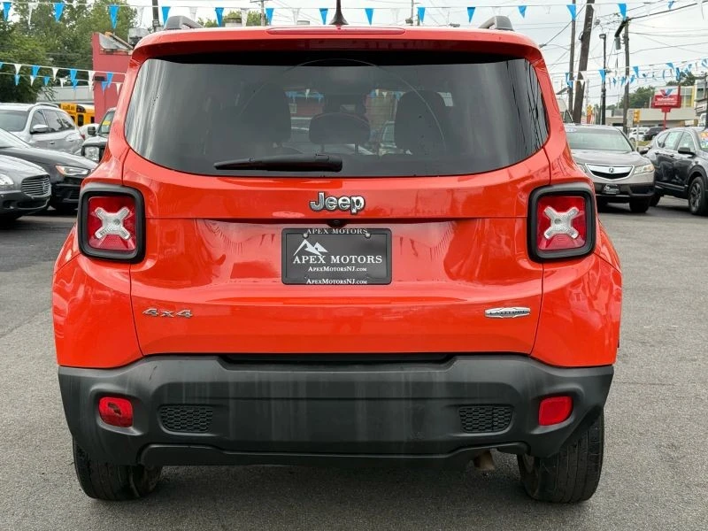 2017 Jeep Renegade - Image 10 of 12