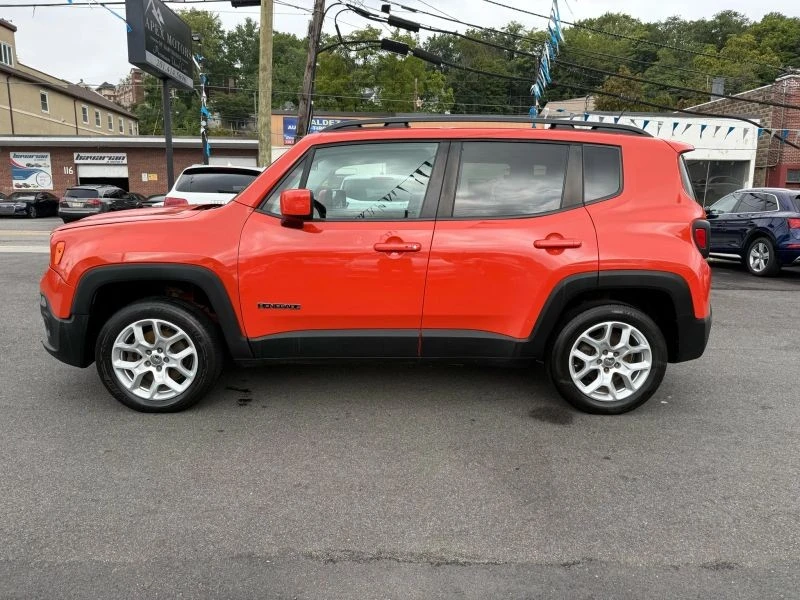 2017 Jeep Renegade - Image 4 of 12