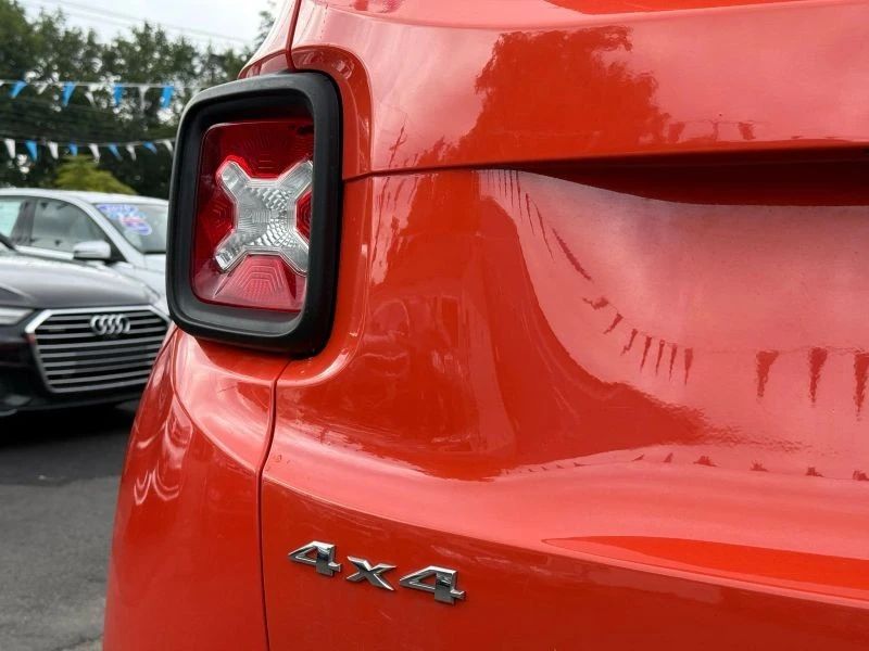2017 Jeep Renegade - Image 7 of 12