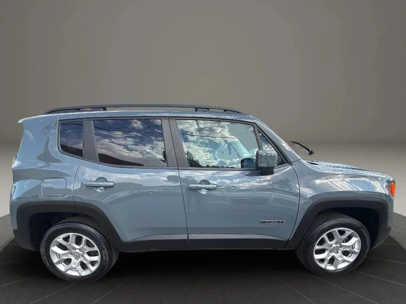 2017 Jeep Renegade - Image 4 of 12