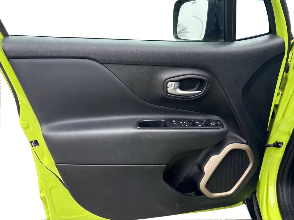2017 Jeep Renegade - Image 20 of 21