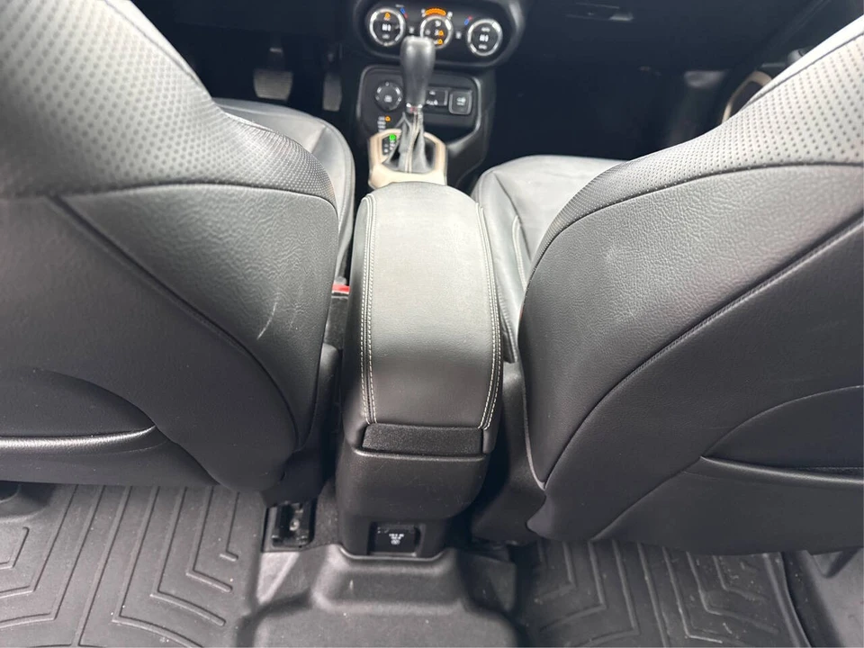2017 Jeep Renegade - Image 17 of 21