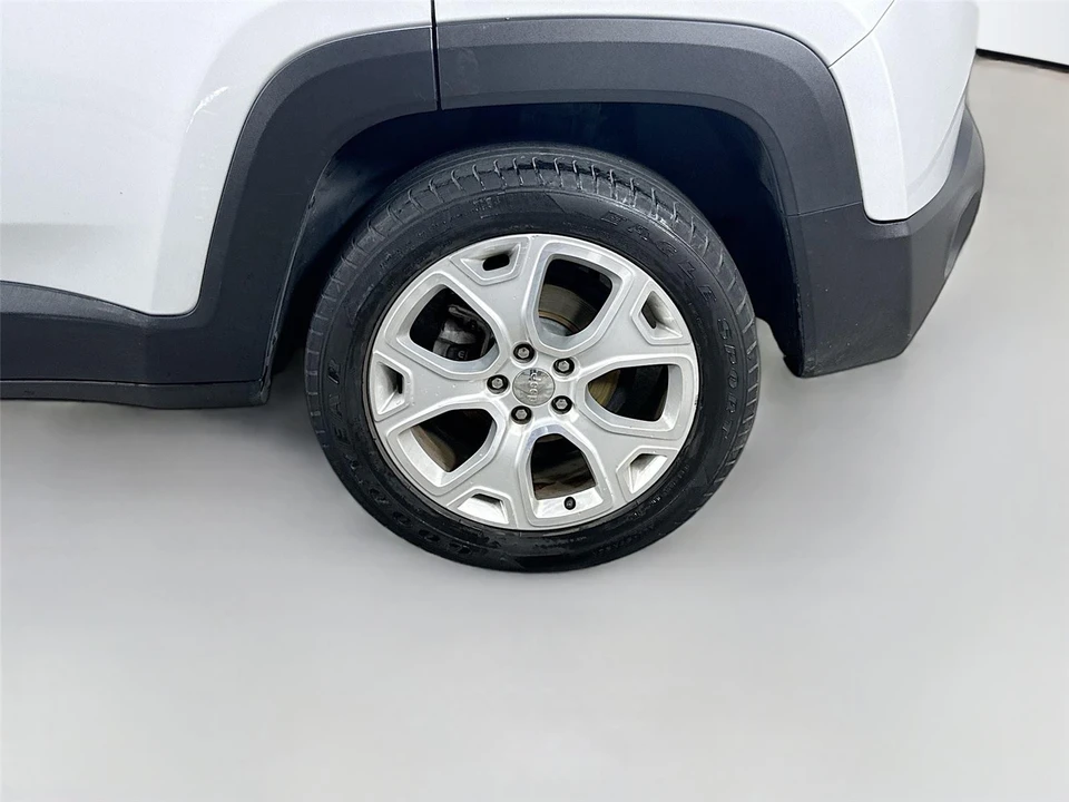 2017 Jeep Renegade - Image 29 of 31