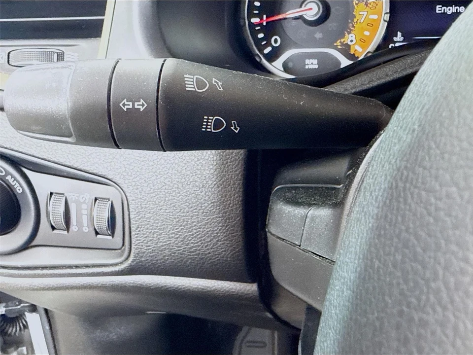 2017 Jeep Renegade - Image 5 of 31