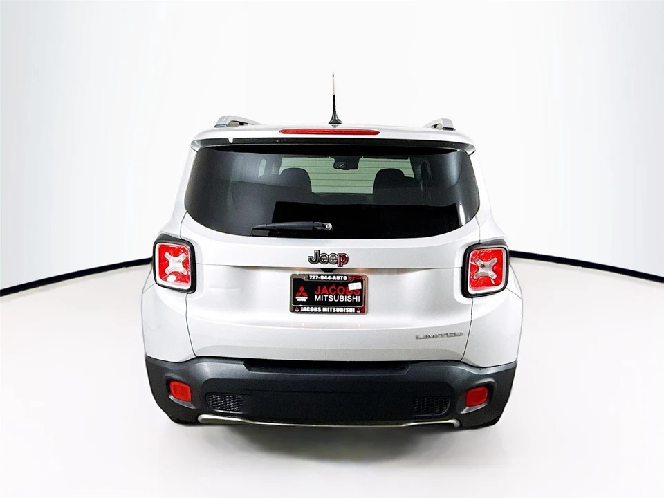 2017 Jeep Renegade - Image 25 of 31