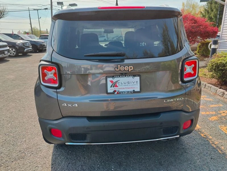 2017 Jeep Renegade - Image 6 of 12