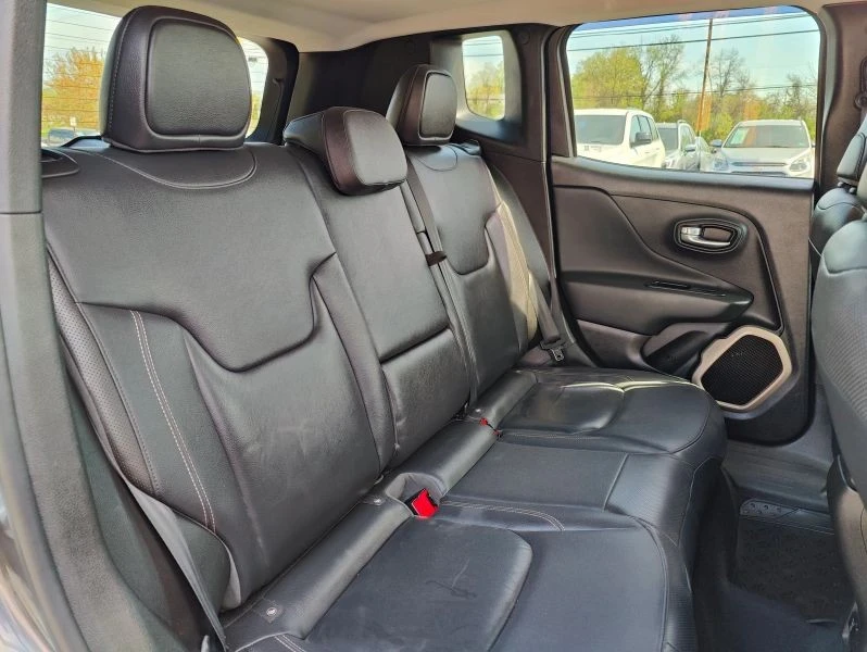 2017 Jeep Renegade - Image 11 of 12