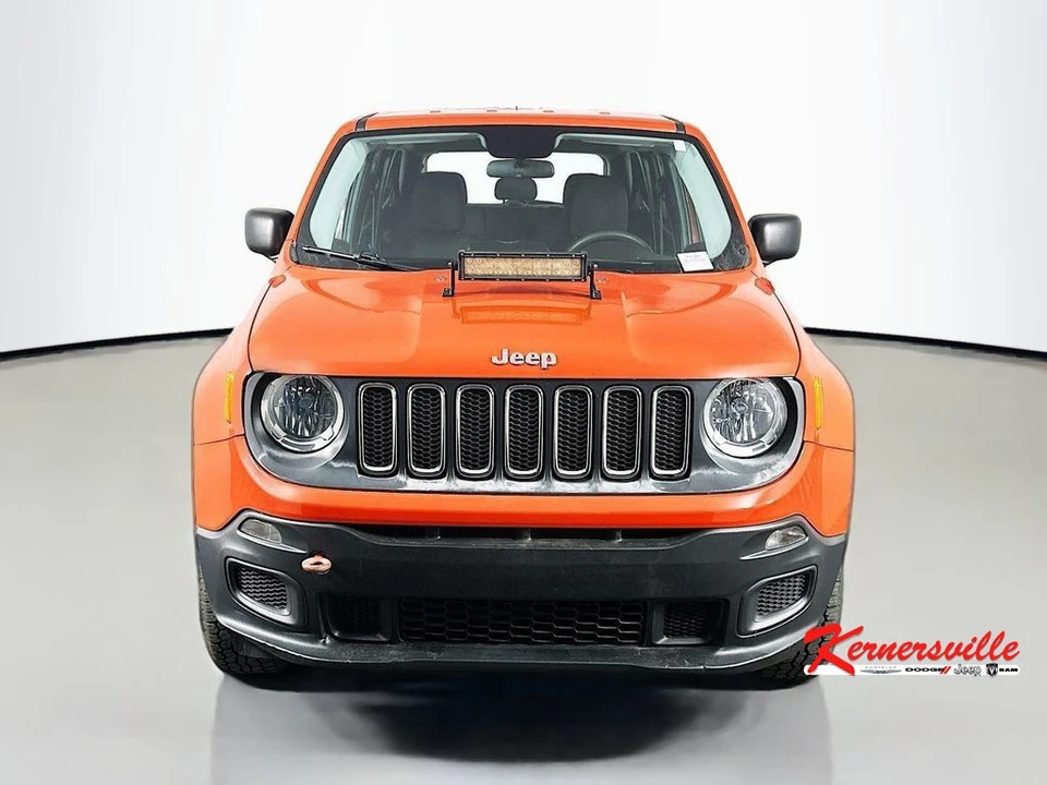 2017 Jeep Renegade - Image 2 of 21